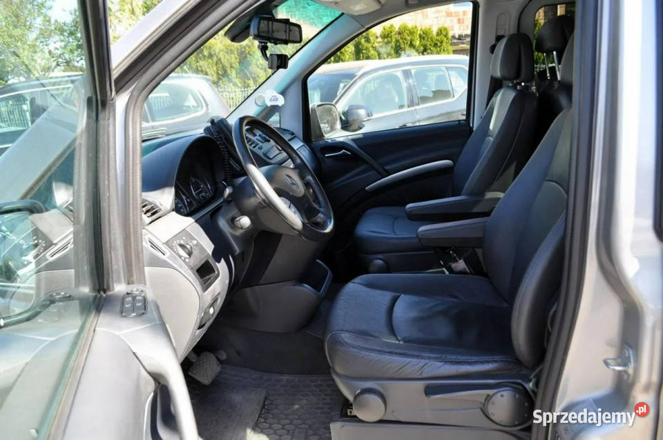 Mercedes Viano MercedesBenz VIANO 30 CDI AUTOMAT Warszawa