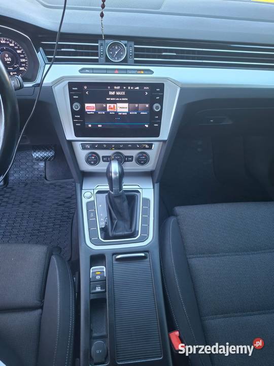 VW Passat B8 14 TSI DSG z 2018 przebieg 133 sprowadzony świętokrzyskie Małogoszcz