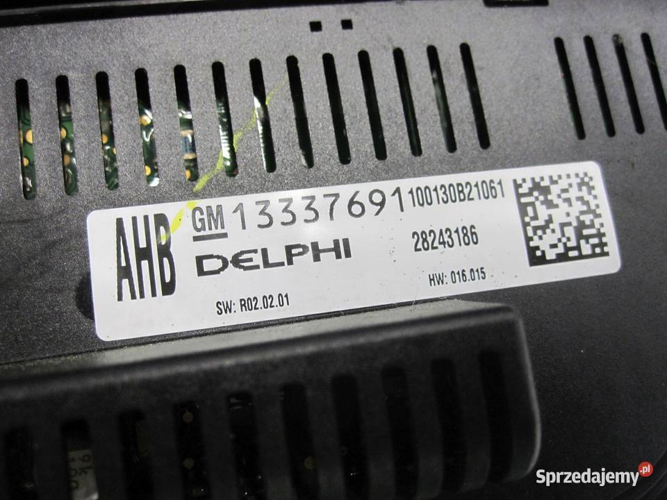 OPEL ASTRA J 10r panel nawiewu radia 13337218