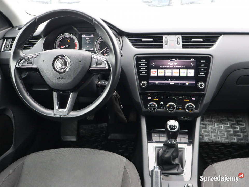 Skoda Octavia 15 TSI centralny zamek Katowice sprzedam