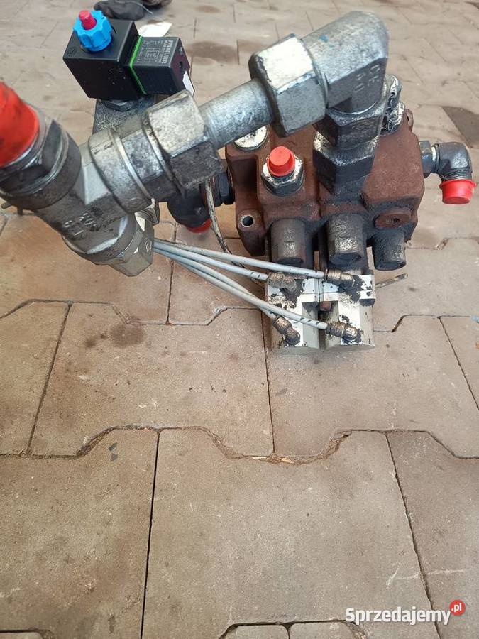 Zawór hydrauliczny sekcyjny wywrotu 160203104 ciężarowe Staszów