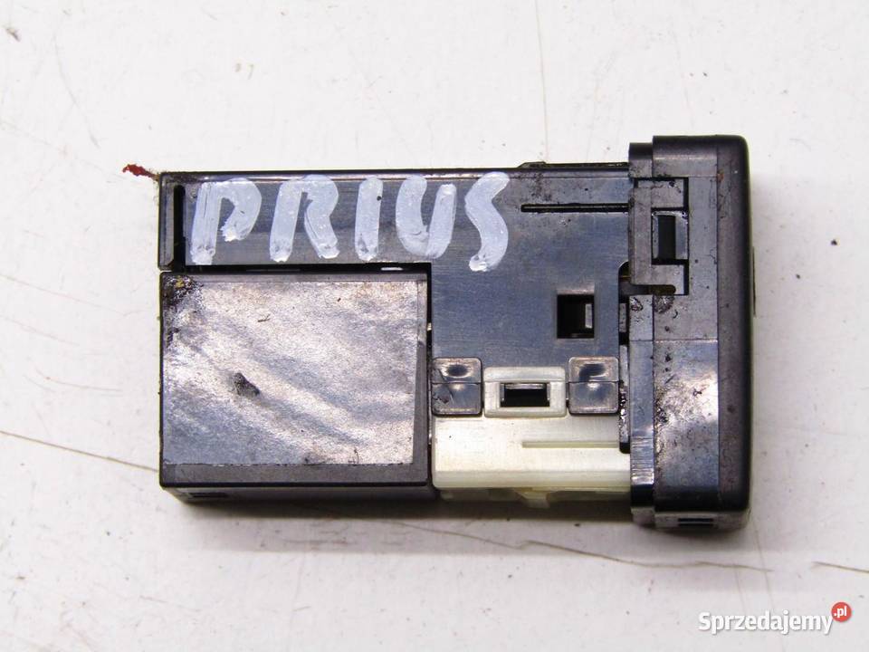GNIAZDO ZŁĄCZE USB AUX TOYOTA PRIUS III LIFT Rozdzielacze gniazda zapalniczki