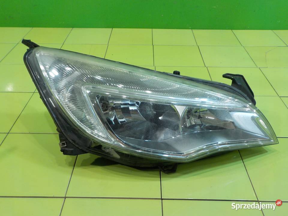 OPEL ASTRA J IV 12r HB 5D lampa prawa przod osobowe Suków