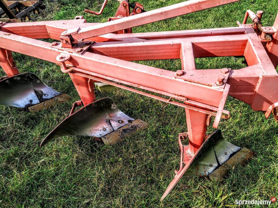 Pług 3 służbowy masywna rama szeroki rozstaw