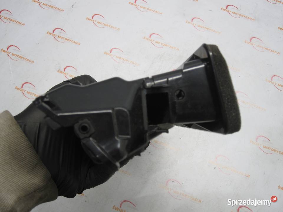 CITROEN DS3 11r kratka nawiewu środek A1092111 Kratki nawiewu Kielce