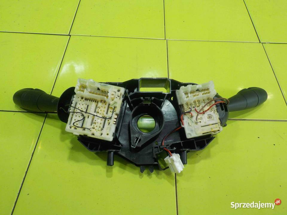 SMART FORFOUR II 16r przelacznik zespolony Suków