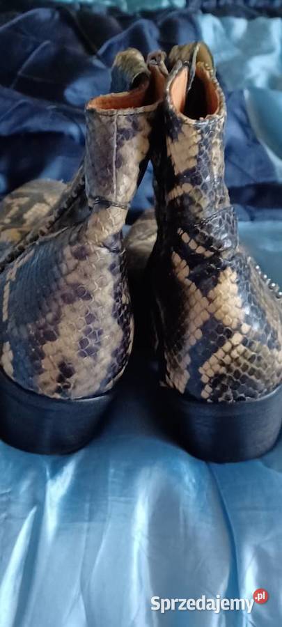 buty skórzane z zewnątrz a podeszwa na zewnątrz Poznań