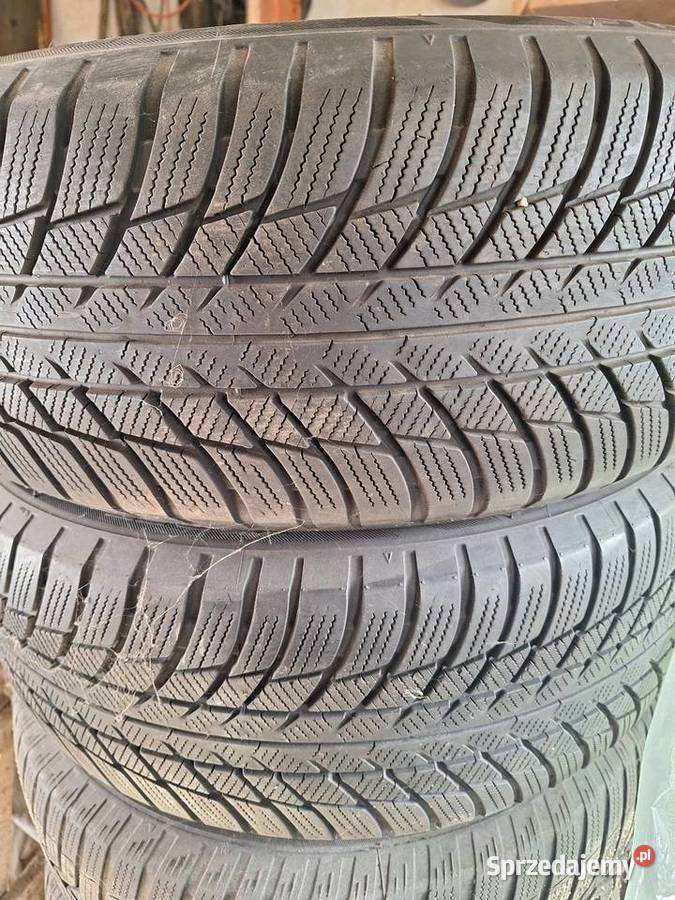 2055516 Bridgestone Blizzak LM001 RFT Izbicko
