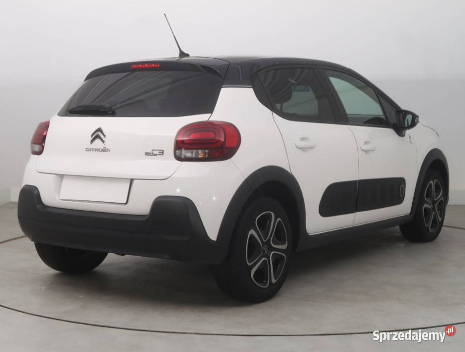 Citroen C3 12 PureTech wielofunkcyjna kierownica
