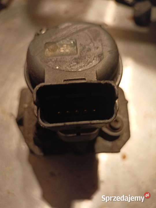 Zawór EGR peugeot partner II 2008 r 16 HDi 109 Dęba