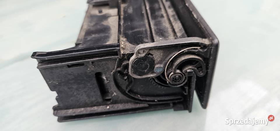 Schowek pod radio merceded w210 avantgarde Części samochodowe Zbąszyń