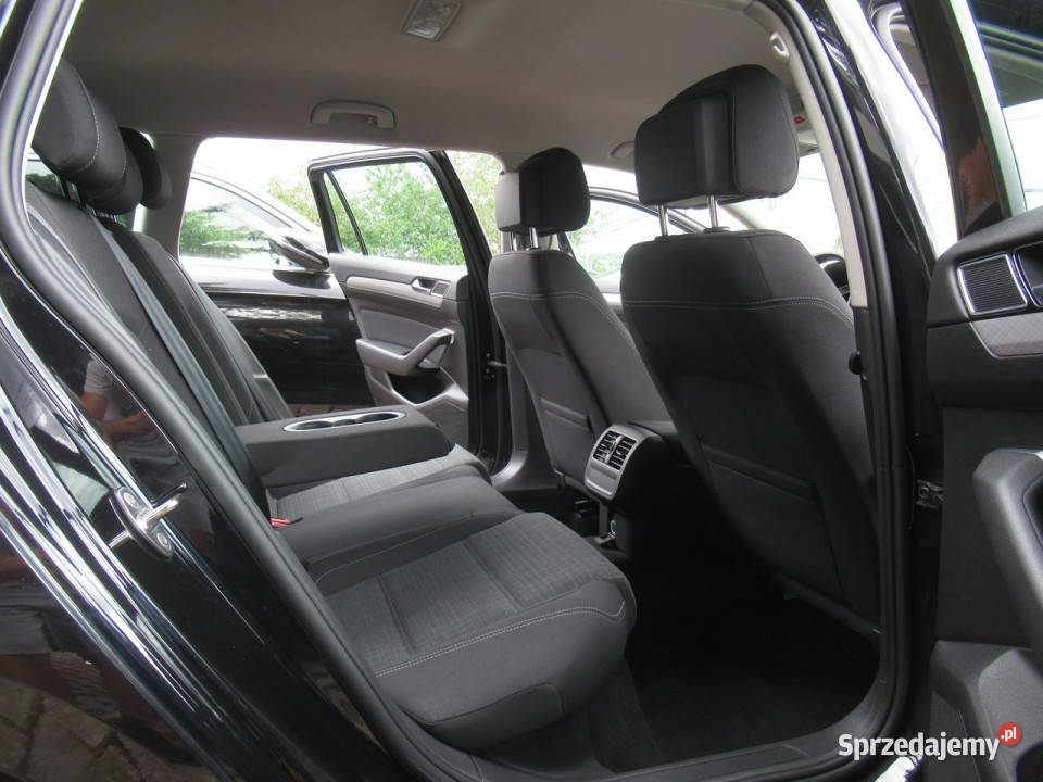 Volkswagen Passat BEZWYPADKOWY AppConnect aluminiowe felgi Passat