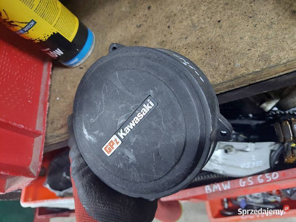 Kawasaki GPZ 600 pokrywa lewa zapłonu iskrownika sprzedam