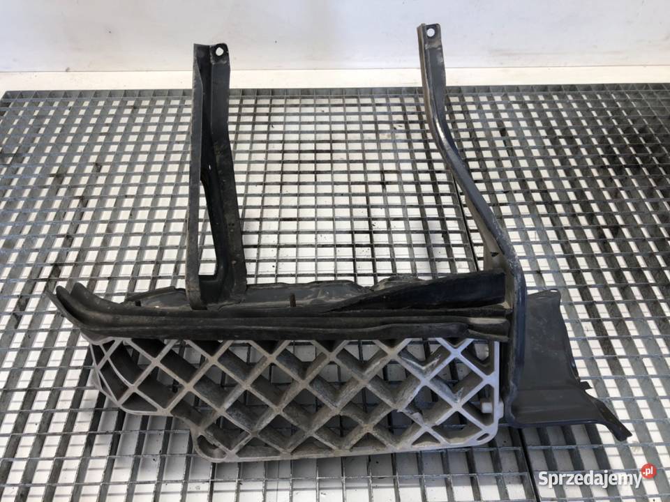 STOPIEŃ KABINY GÓRNY LEWY SCANIA 4 series 106