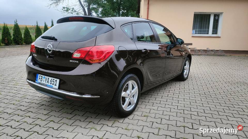 Opel Astra J Benzyna Super Stan Opłacona 2015 140KM Chełm sprzedam