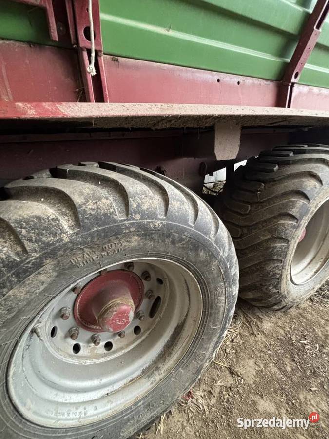 Przyczepa samozbierająca Strautman super vitesse lubelskie