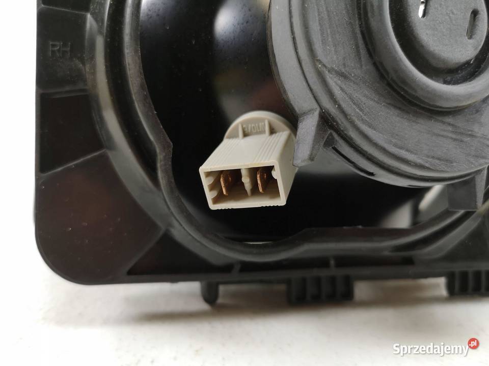 LAMPA PRAWY PRZÓD BOSCH OPEL CORSA A 8293