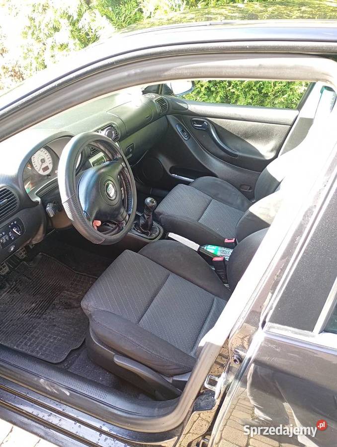 Sprzedam Seata Leona 1 2006 r benzyna gaz