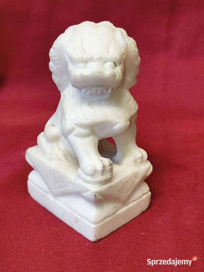 Foo Dog alabaster figurka