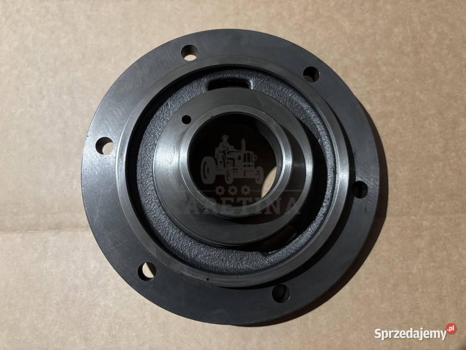 Valtra N121 N143 T174 T213 Śruba Nastawcza i Jastrzębniki