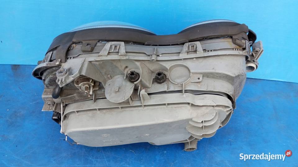 LAMPA REFLEKTOR LEWY PRZÓD EU MERCEDES E KLASA wielkopolskie Nowy Tomyśl