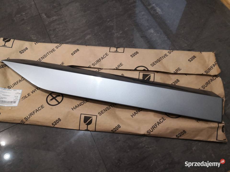 Listwa ochronna drzwi lewy tył SKODA SUPERB III Siedlce