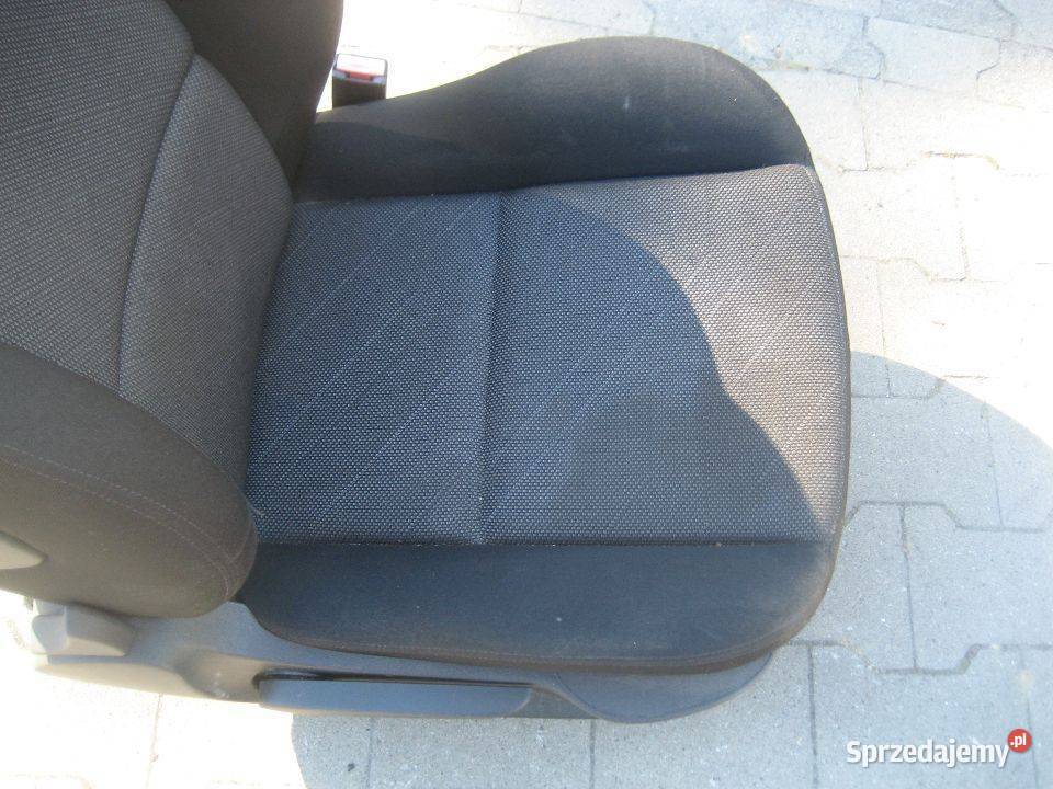 peugeot 207 0612r siedzenie przód lewe prawe osobowe Rakoniewice