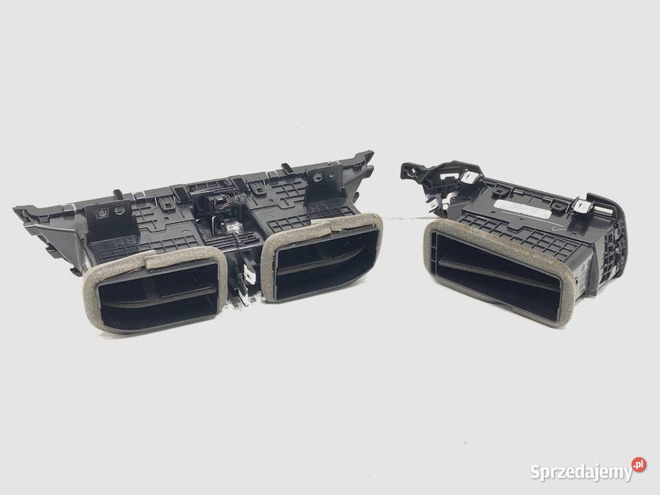 KRATKA NAWIEWU PRZÓD FORD FOCUS IV Kratki nawiewu Wyposażenie wnętrza