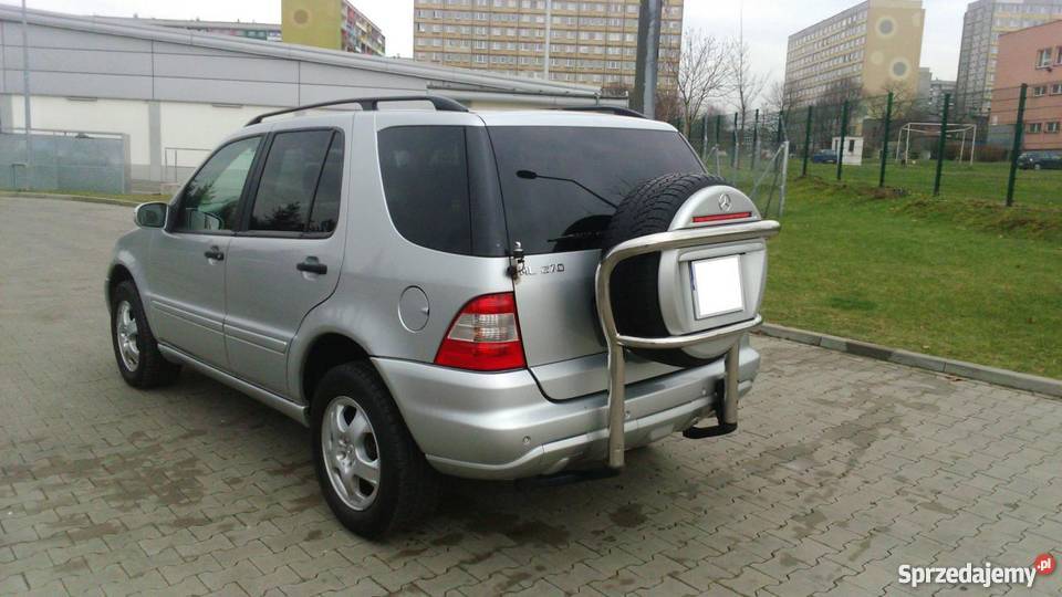 Na sprzedaż Mercedes ML 270 srebrny nieuszkodzony Rybnik