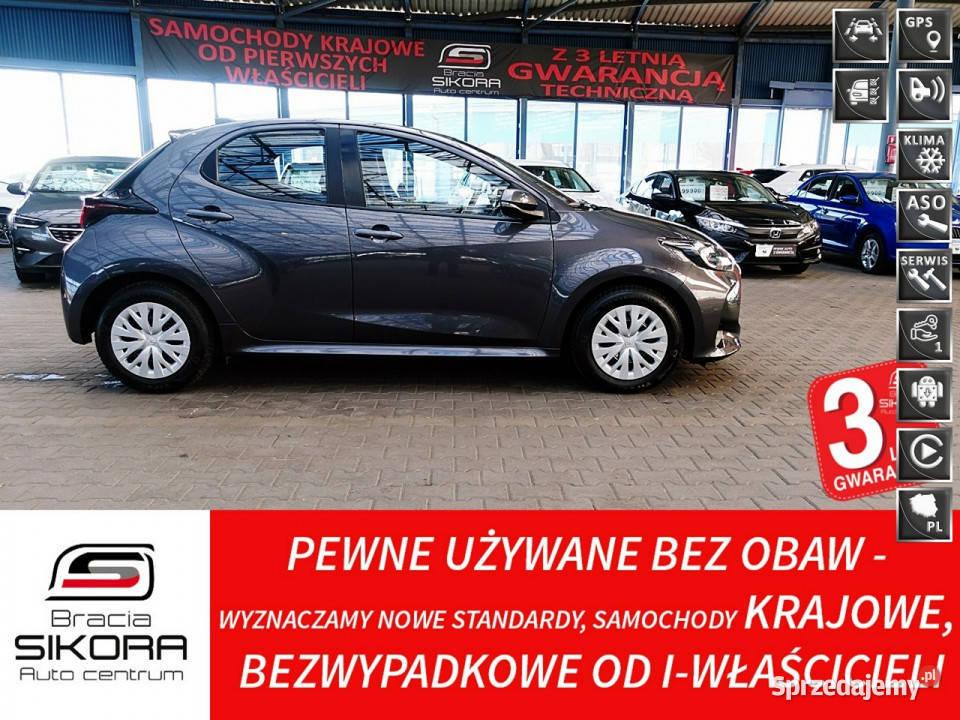 Toyota Yaris NaviTEMPOMAT AKTYWNYParktronic GWAR autoalarm
