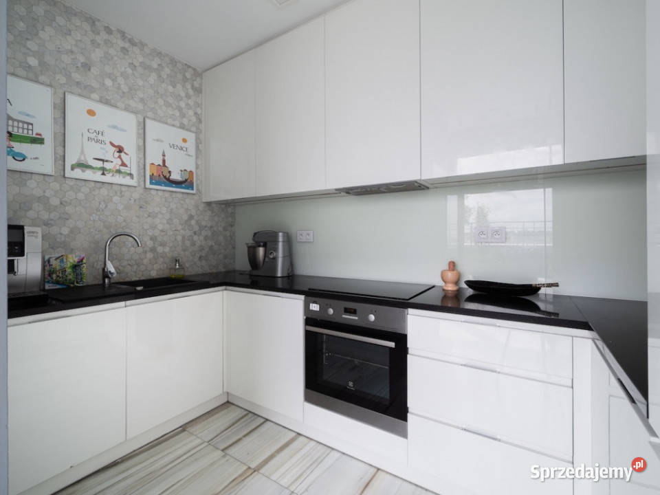 Apartament w chmurach 12 ostatnie piętro i dwa 84m2 Warszawa