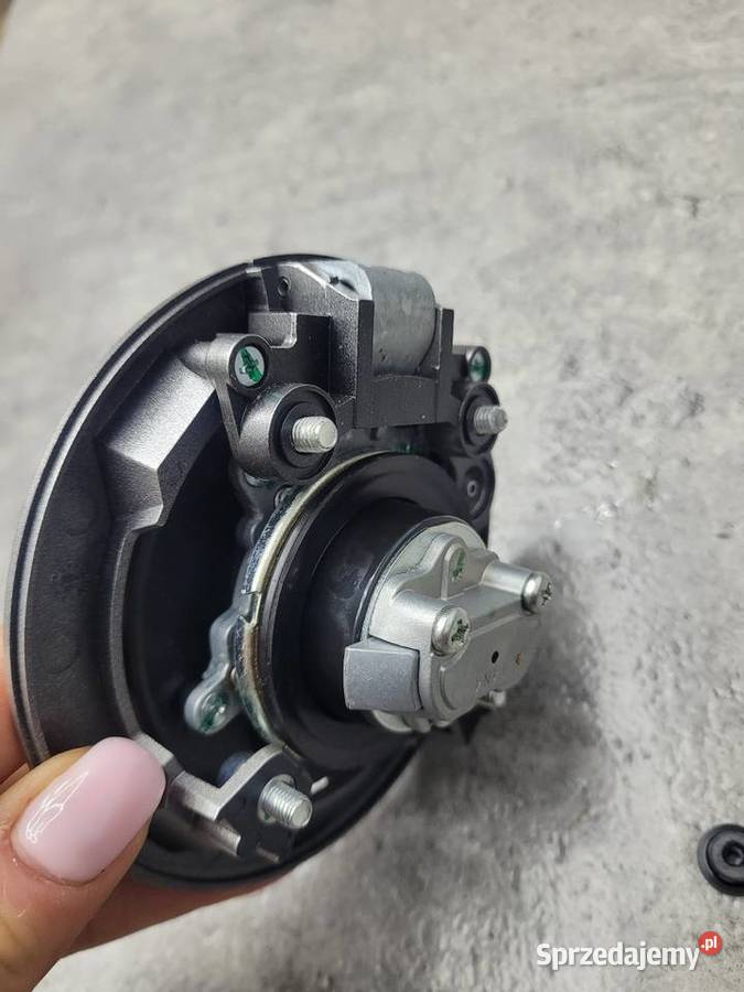 Kawasaki Z900 Z 900 2025 wlew paliwa korek