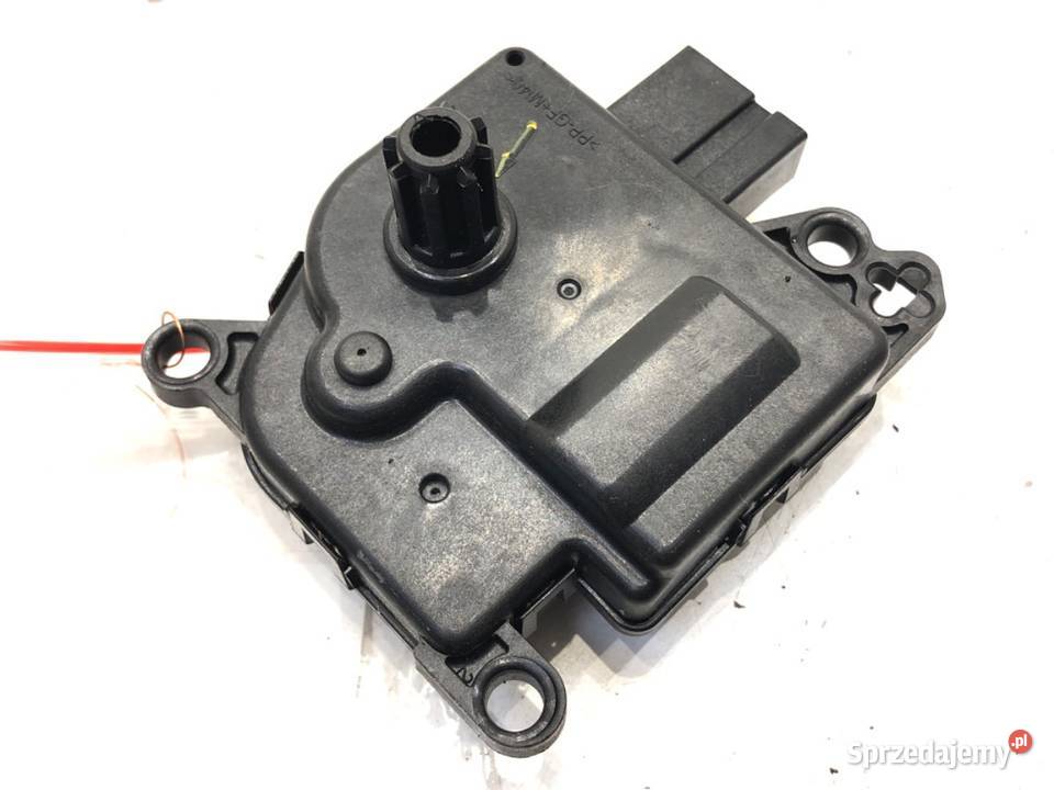 SILNICZEK NAGRZEWNICY MAZDA HB601DD2F 2 DL