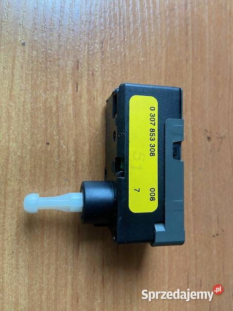 SILNICZEK REGULACJI LAMPY MAN MP2 MP3 Actros Maszewo