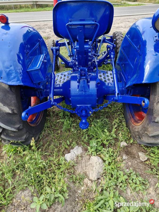 Ciągnik PRL FORD Wyprzedaż Kolekcji Traktorów Deszczno