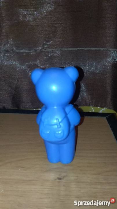 Pies pudel PRL miś Haribo