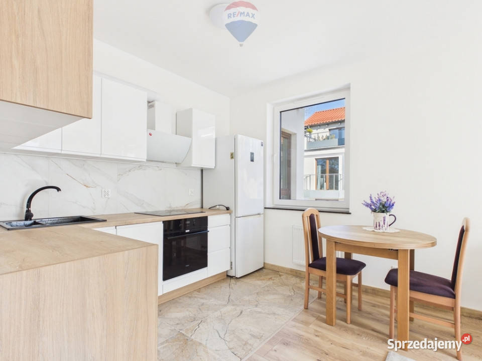 Nowe 2 pokojowe z H Garażową Rok budowy 2025