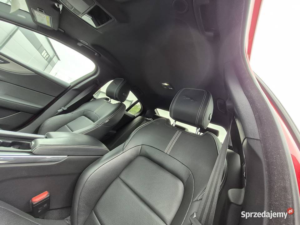 Syndyk sprzeda Jaguar XE 20P I4 250 RWD Auto Warszawa