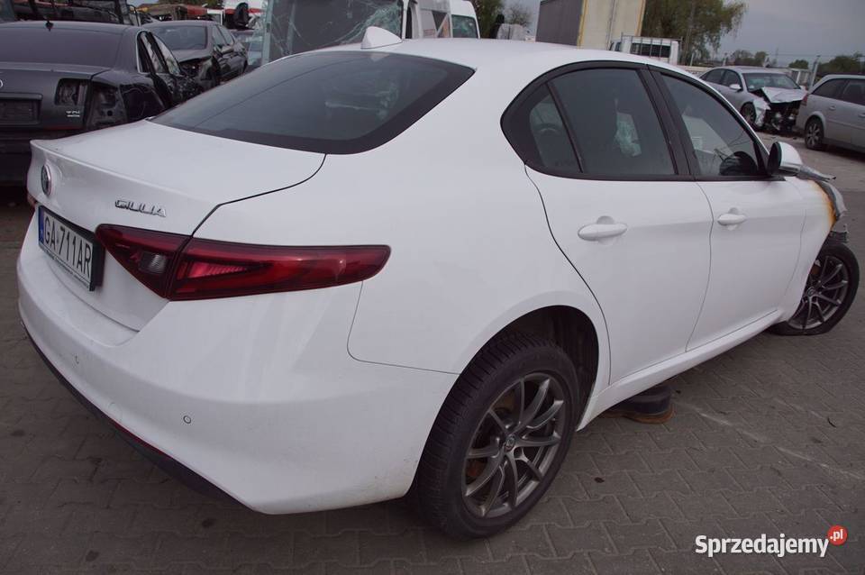 ĆWIARTKA BŁOTNIK PRAWY TYŁ ALFA ROMEO GIULIA Lipno