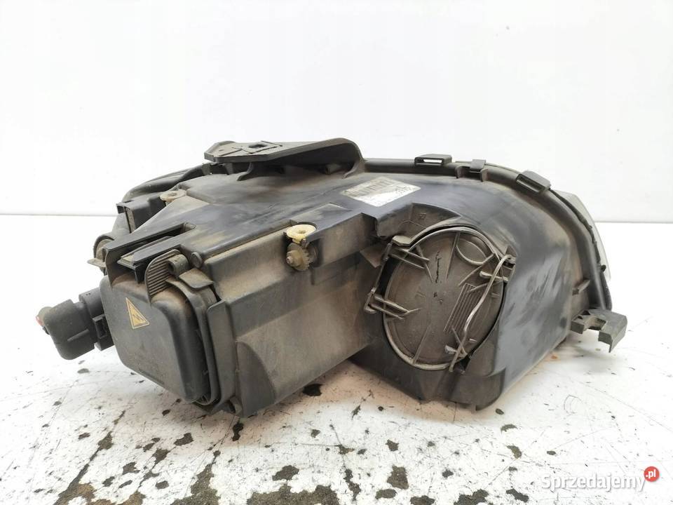 LAMPA PRZÓD LEWA XENON EUROPA PRZED LIFT