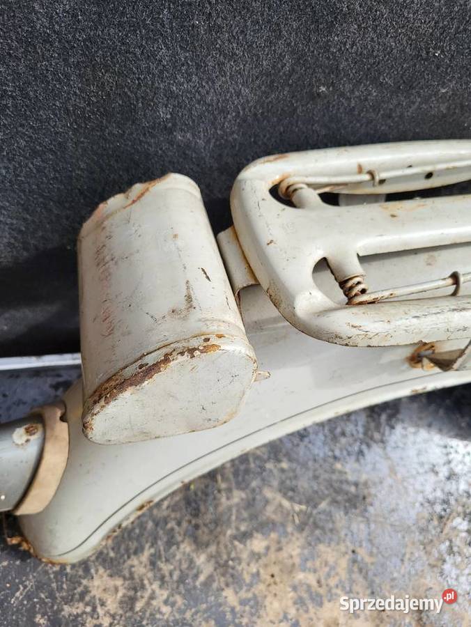 BŁOTNIK TYŁ LAMPA BAGAŻNIK MOPED VICTORIA Motoryzacja Rybnik