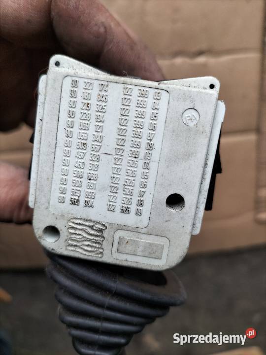 WŁĄCZNIK PRZEŁĄCZNIK ŚWIATEŁ MANETKA Opel Vectra Kamień-Kolonia