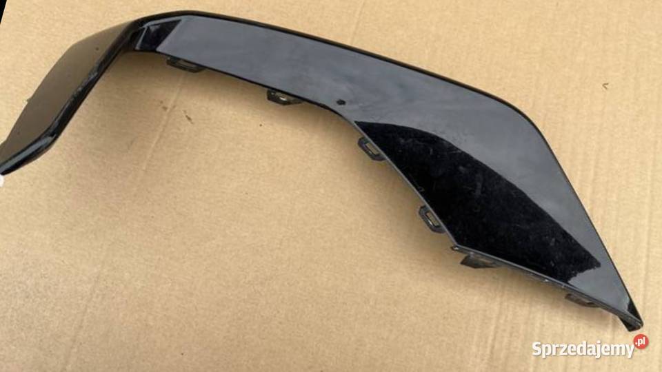 FORD FOCUS MK4 ST RAMKA HALOGENU PRAWY PRZÓD