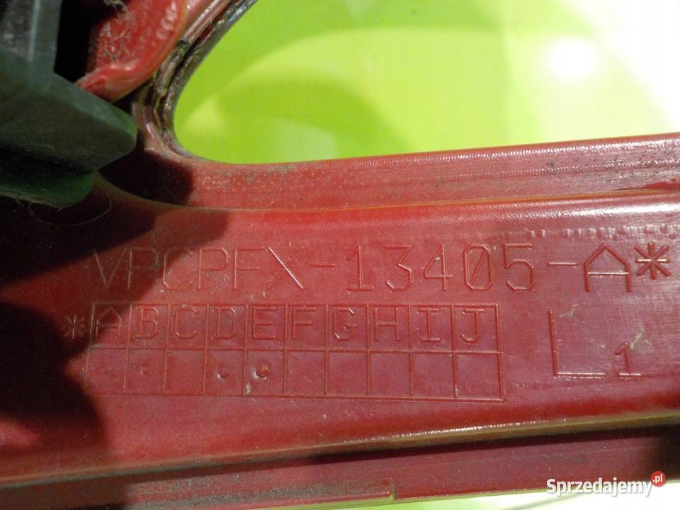 PEUGEOT 208 I 16 EHDI 13r HB 3D lampa lewa tyl