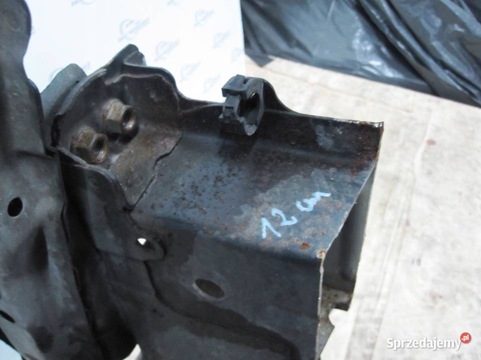 TOYOTA AVENSIS T27 III 10r pas przód 48002