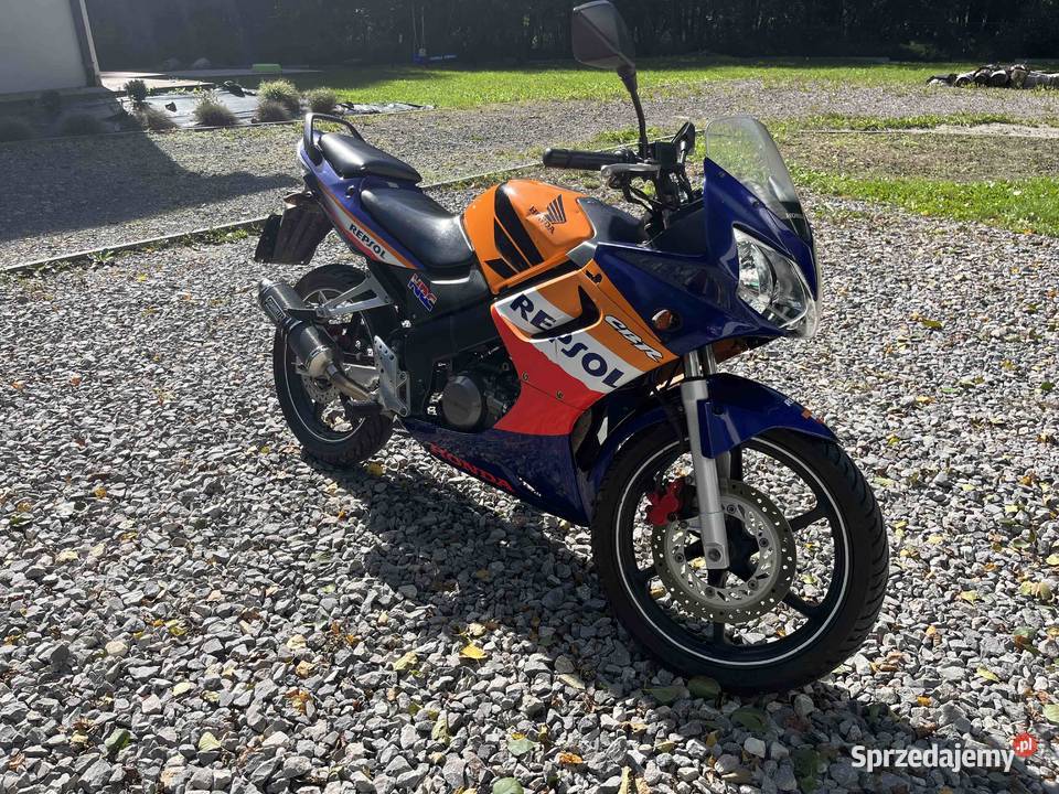 Honda CBR 125R Repsol ikona wśród sportowych