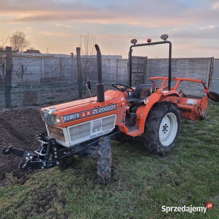 Sprzedam ciagnik kubota zl2002 4x4 super stan Jędrzejów