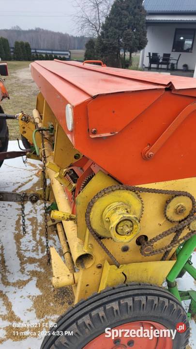 Siewnik zbożowy BOSCH 3 m 21 rurek z dociskami sprzedam