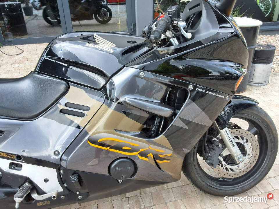 Honda CBR ŁADNA HONDA raty kup online Piękna CBR manualna Stare Miasto sprzedam