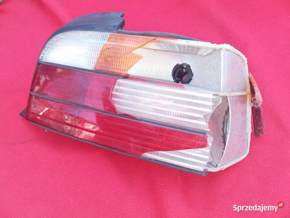 BMW e36 Coupe Cabrio Prawa Tylnia Lampa pomorskie Reda